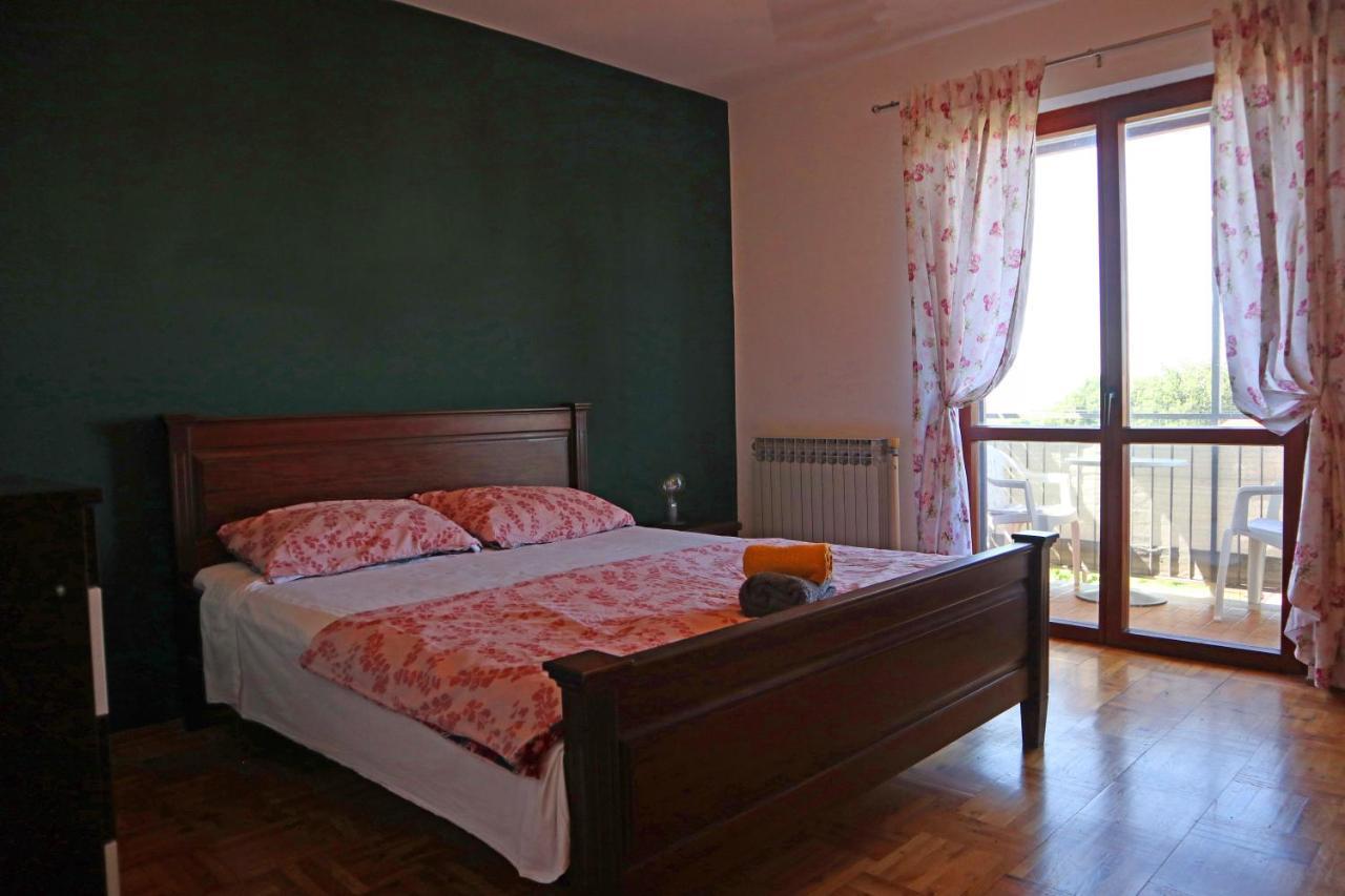 Apartman Slavko Apartment Tar-Vabriga Exterior foto