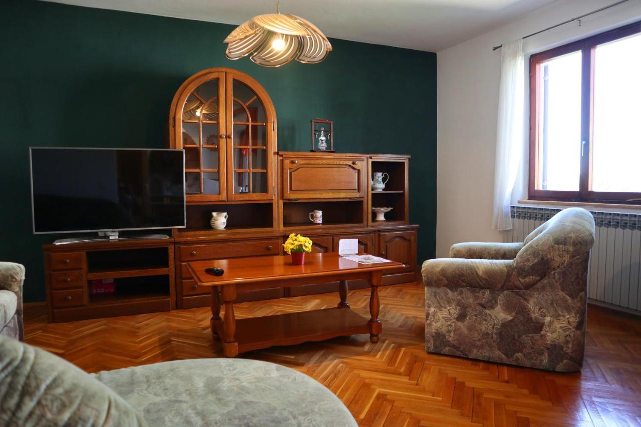 Apartman Slavko Apartment Tar-Vabriga Exterior foto